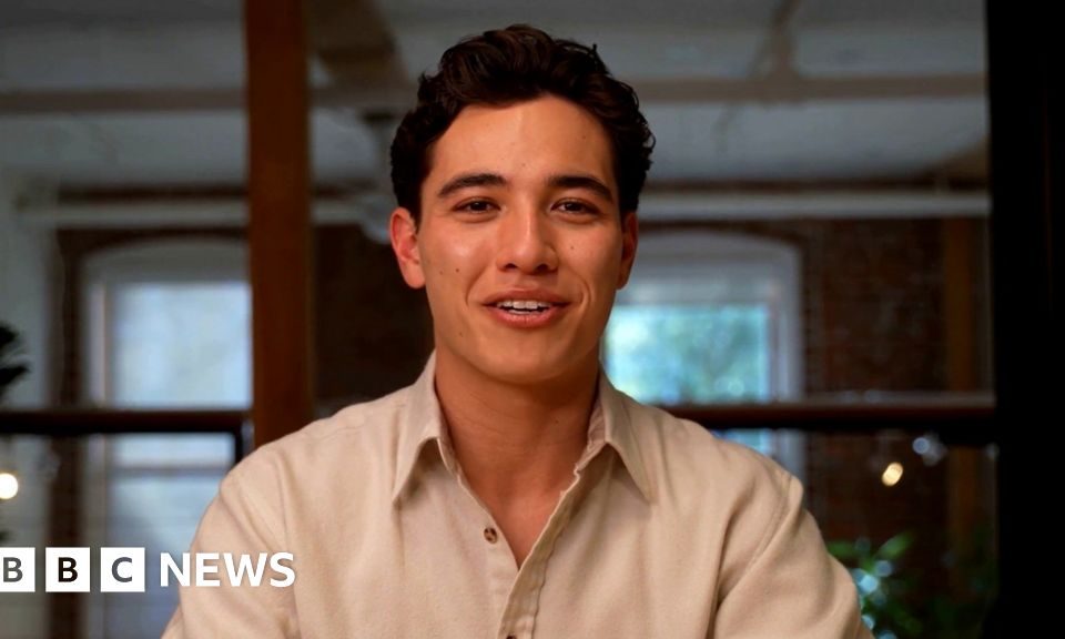 recruitment race bottom - Imagine ilustrativă