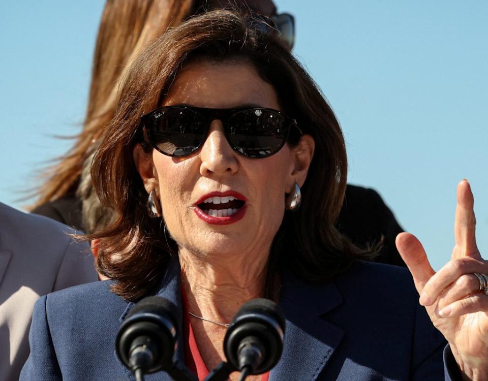 Vizual pentru governor hochul signs pe secureitsolutions.ro