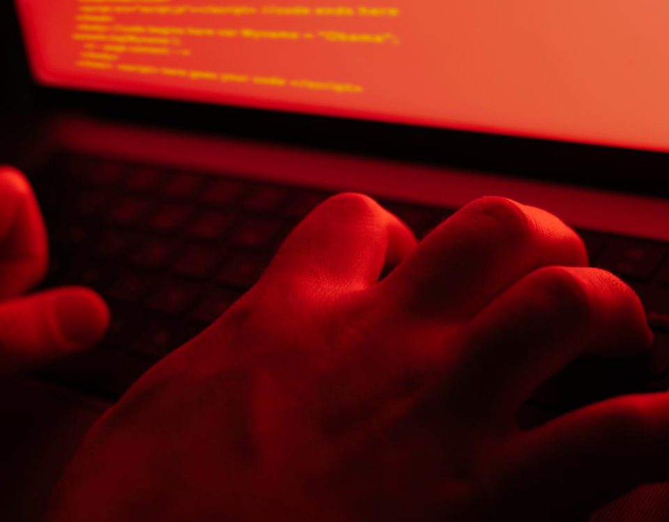 Foto reprezentând russian hacker group - Outsourcing IT Romania