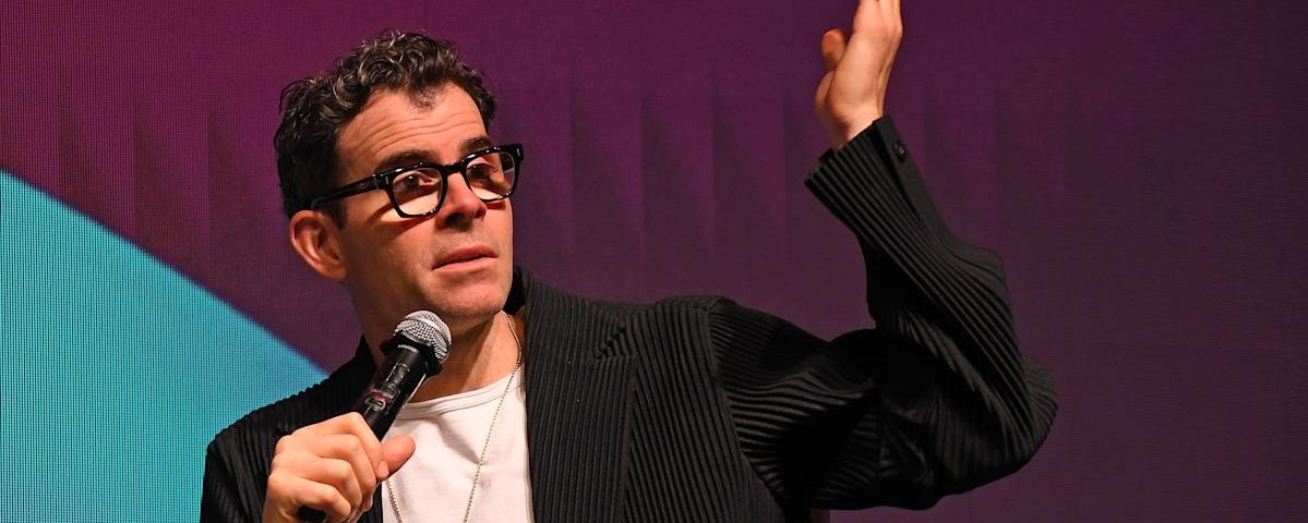 Foto reprezentând instagram chief ubiquitous - Outsourcing IT Romania