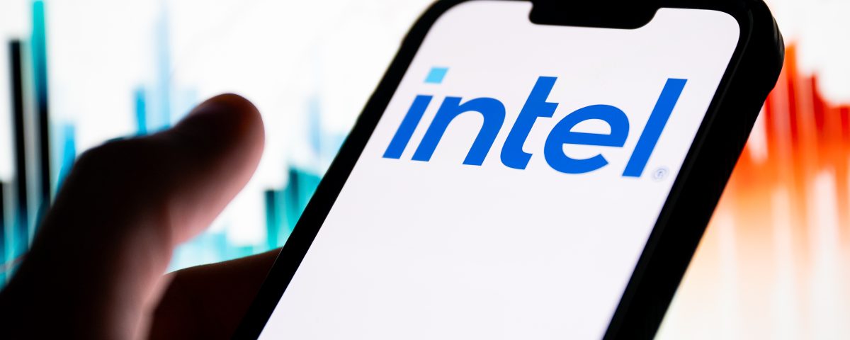 Foto reprezentând watch intel 2026 - Outsourcing IT Romania