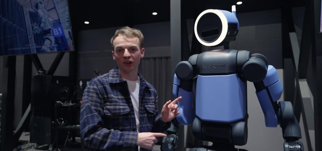 Foto reprezentând cool future tech - Outsourcing IT Romania