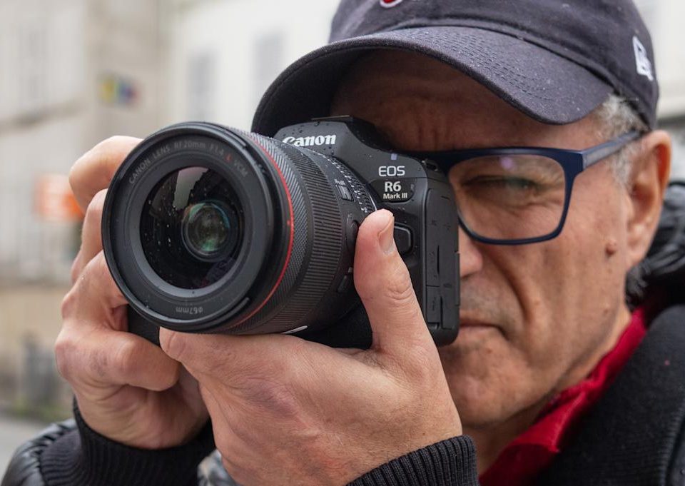 engadget review recap - Imagine ilustrativă