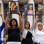 Foto reprezentând instagram youtube owners - Outsourcing IT Romania