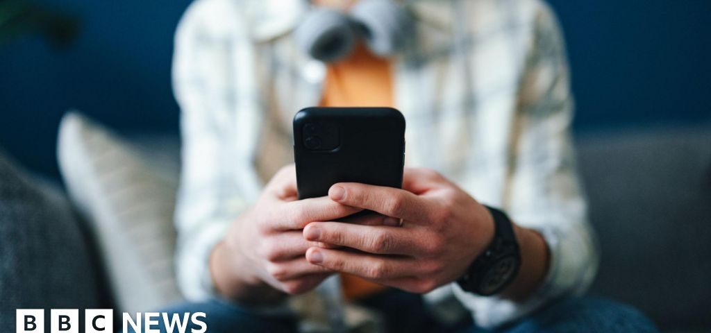 Foto reprezentând porn site fined - Outsourcing IT Romania