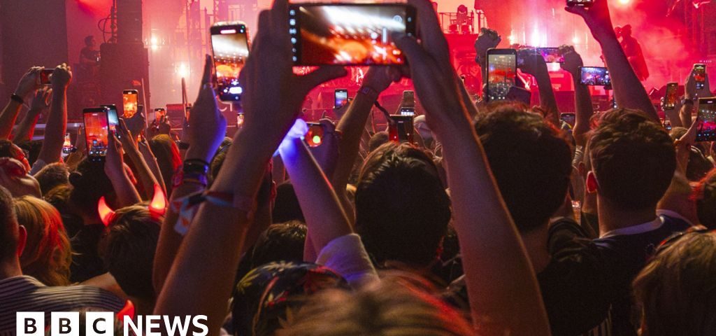 Foto reprezentând signal festivals sports - Outsourcing IT Romania